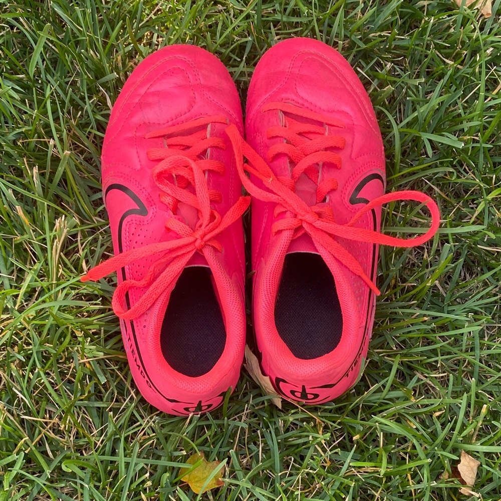 Kids Pink Cleats